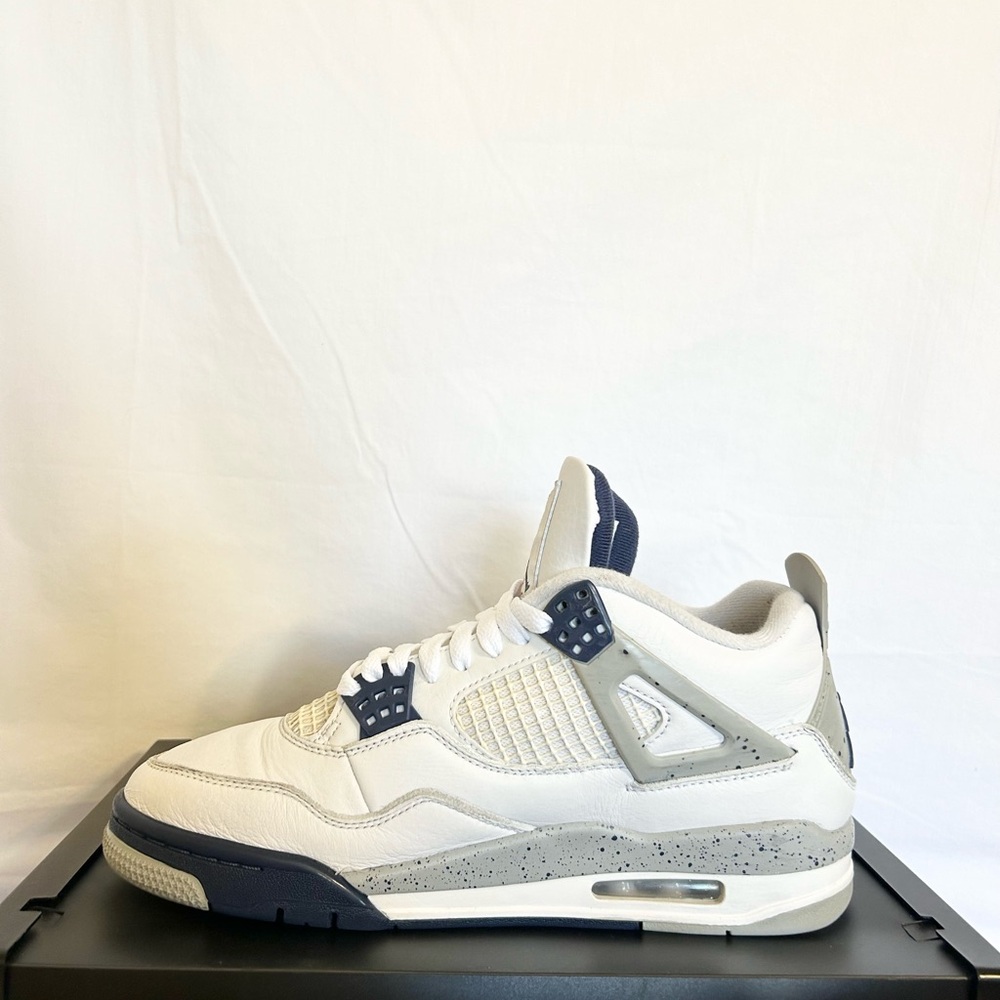 Jordan 4 Retro Midnight Navy Size 8 DH6927-140 2022 PRE-OWNED - Picture 4 of 9
